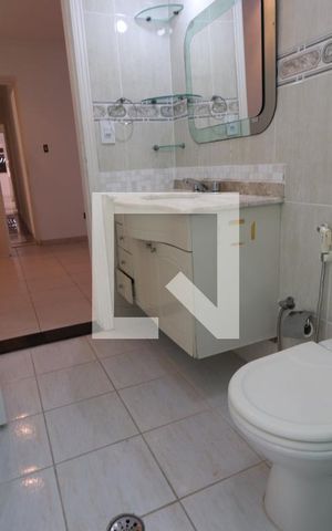 Casa para alugar com 170m², 3 quartos e 2 vagasBanheiro da Suíte 1