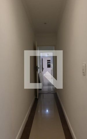Casa para alugar com 170m², 3 quartos e 2 vagasCorredor