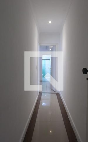 Casa para alugar com 170m², 3 quartos e 2 vagasCorredor