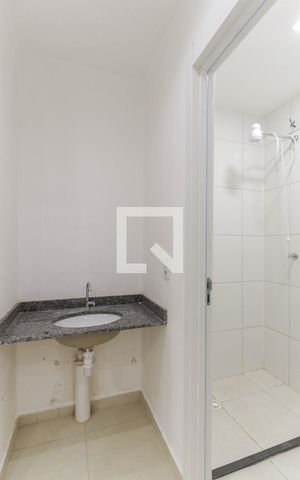 Apartamento para alugar com 40m², 2 quartos e sem vaga Apartamento para alugar com 40m², 2 quartos e sem vagaBanheiro