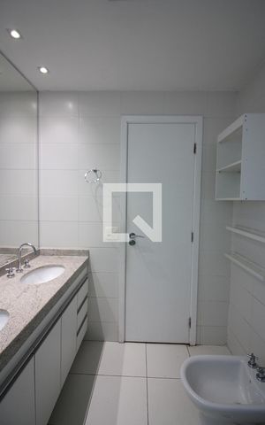 Apartamento para alugar com 155m², 4 quartos e 3 vagasSuíte 2 Banheiro