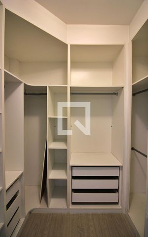 Apartamento para alugar com 155m², 4 quartos e 3 vagasSuíte 2 Closet
