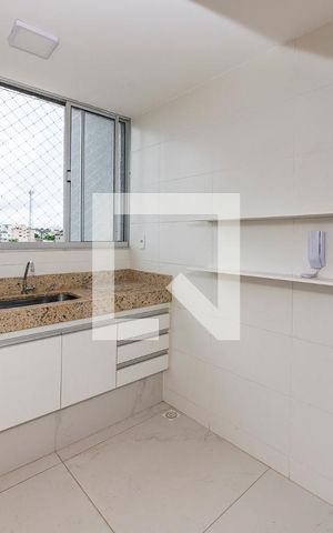 Apartamento para alugar com 135m², 2 quartos e 2 vagas Apartamento para alugar com 135m², 2 quartos e 2 vagasCozinha