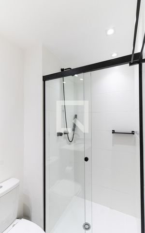 Apartamento para alugar com 29m², 1 quarto e sem vaga Apartamento para alugar com 29m², 1 quarto e sem vagaBanheiro