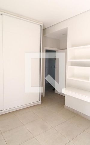 Casa de condomínio para alugar com 300m², 4 quartos e 4 vagasQuarto 3 - Suíte
