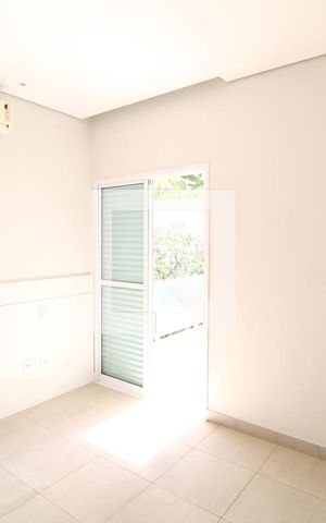 Casa de condomínio para alugar com 300m², 4 quartos e 4 vagasQuarto 3 - Suíte