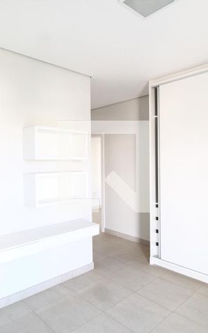 Casa de condomínio para alugar com 300m², 4 quartos e 4 vagasQuarto 2 - Suíte