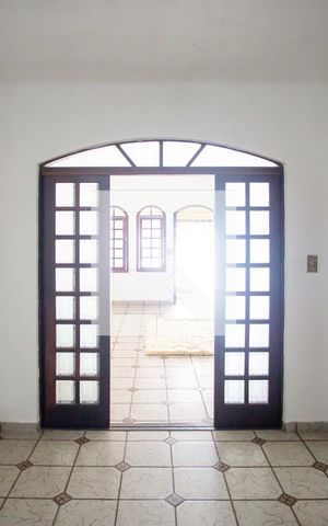 Casa à venda com 405m², 2 quartos e 1 vagaSala de Jantar