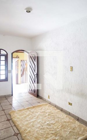 Casa à venda com 405m², 2 quartos e 1 vagaSala de TV