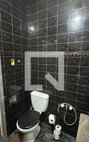 Casa à venda com 211m², 5 quartos e 1 vagaBanheiro