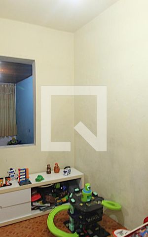 Casa à venda com 211m², 5 quartos e 1 vagaQuarto 2