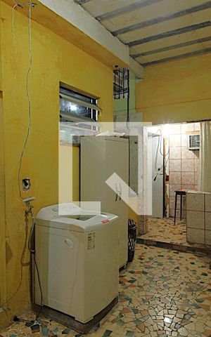 Casa à venda com 211m², 5 quartos e 1 vagaÁrea de Serviço