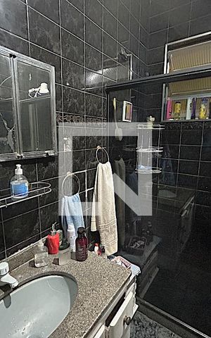 Casa à venda com 211m², 5 quartos e 1 vagaBanheiro