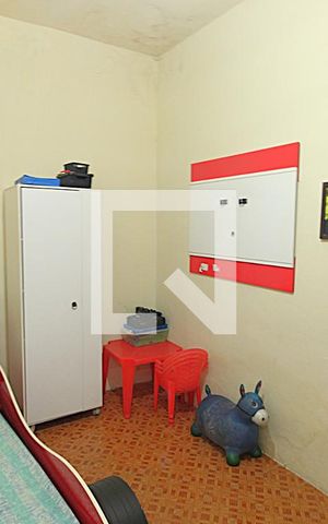 Casa à venda com 211m², 5 quartos e 1 vagaQuarto 2