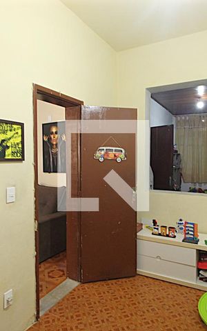 Casa à venda com 211m², 5 quartos e 1 vagaQuarto 2