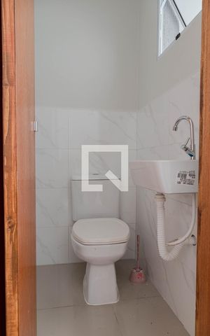 Casa à venda com 85m², 3 quartos e 3 vagas Casa à venda com 85m², 3 quartos e 3 vagasBanheiro de Serviço