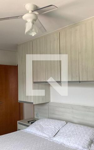 Casa à venda com 100m², 2 quartos e 2 vagas Casa à venda com 100m², 2 quartos e 2 vagasQuarto 1
