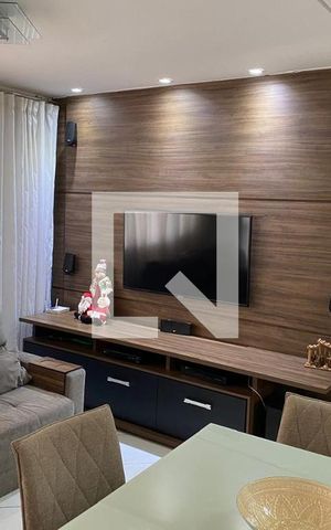 Casa à venda com 100m², 2 quartos e 2 vagas Casa à venda com 100m², 2 quartos e 2 vagasSala