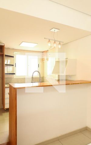 Apartamento à venda com 140m², 3 quartos e 1 vaga Apartamento à venda com 140m², 3 quartos e 1 vagaSala