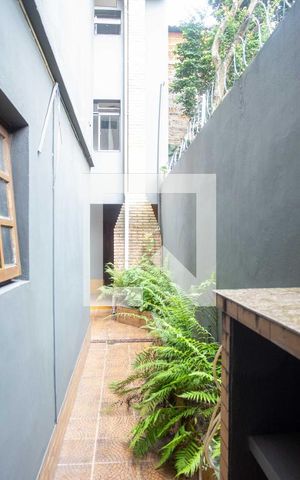 Casa à venda com 288m², 4 quartos e 2 vagasQuintal