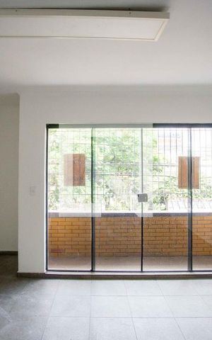 Casa à venda com 288m², 4 quartos e 2 vagasSala 1