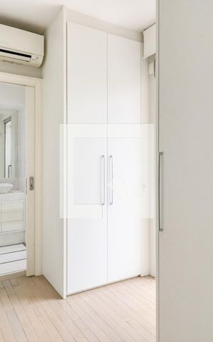 Apartamento à venda com 234m², 3 quartos e 4 vagas Apartamento à venda com 234m², 3 quartos e 4 vagasCloset 2 da Suíte 1