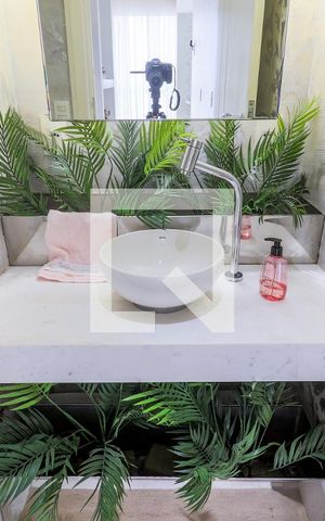 Apartamento à venda com 234m², 3 quartos e 4 vagas Apartamento à venda com 234m², 3 quartos e 4 vagasLavabo