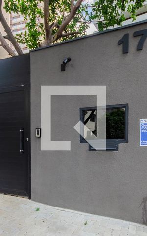 Casa de condomínio à venda com 170m², 2 quartos e 2 vagas Casa de condomínio à venda com 170m², 2 quartos e 2 vagasFachada