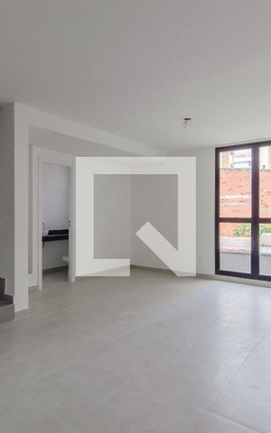 Casa de condomínio à venda com 170m², 2 quartos e 2 vagas Casa de condomínio à venda com 170m², 2 quartos e 2 vagasSala