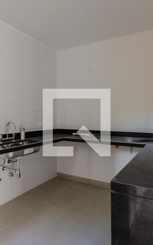 Casa de condomínio à venda com 170m², 2 quartos e 2 vagas Casa de condomínio à venda com 170m², 2 quartos e 2 vagasCozinha