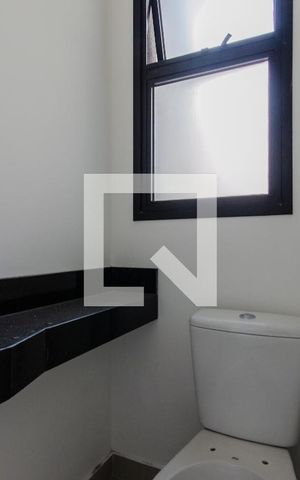 Casa de condomínio à venda com 170m², 2 quartos e 2 vagas Casa de condomínio à venda com 170m², 2 quartos e 2 vagasLavabo