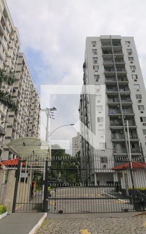 Apartamento para alugar com 58m², 2 quartos e 1 vagaFachada e portaria