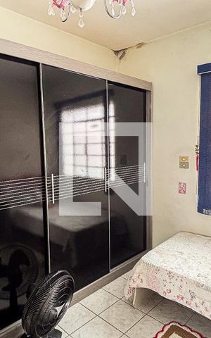 Casa à venda com 150m², 3 quartos e 2 vagas Casa à venda com 150m², 3 quartos e 2 vagasQuarto 1
