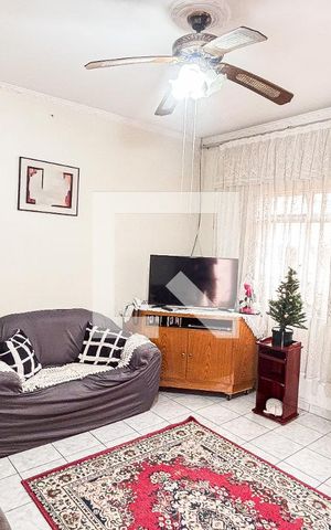 Casa à venda com 150m², 3 quartos e 2 vagas Casa à venda com 150m², 3 quartos e 2 vagasSala