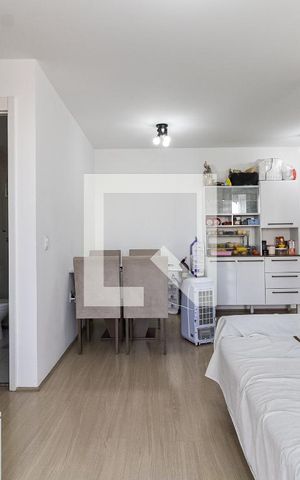 Apartamento à venda com 66m², 3 quartos e 1 vaga Apartamento à venda com 66m², 3 quartos e 1 vagaSala