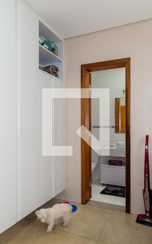 Casa à venda com 295m², 4 quartos e 4 vagasÁrea de Serviço