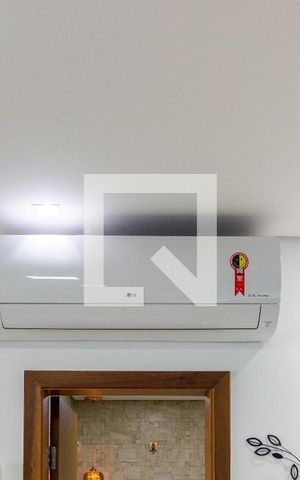 Casa à venda com 295m², 4 quartos e 4 vagasDetalhe - Sala de Estar