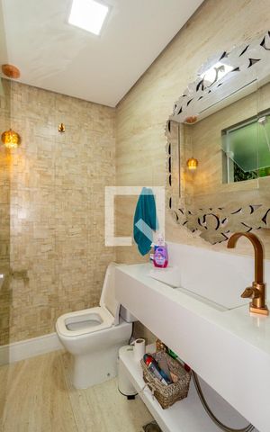 Casa à venda com 295m², 4 quartos e 4 vagasLavabo