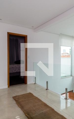 Casa à venda com 295m², 4 quartos e 4 vagasEscritório