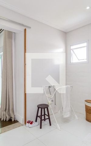Casa à venda com 295m², 4 quartos e 4 vagasBanheiro - Suíte 2