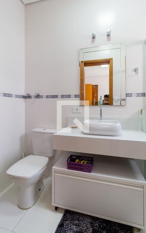 Casa à venda com 295m², 4 quartos e 4 vagasBanheiro - Área de Serviço
