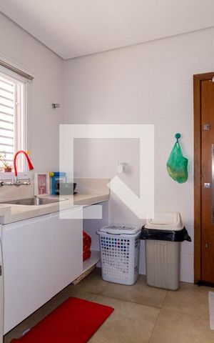 Casa à venda com 295m², 4 quartos e 4 vagasÁrea de Serviço