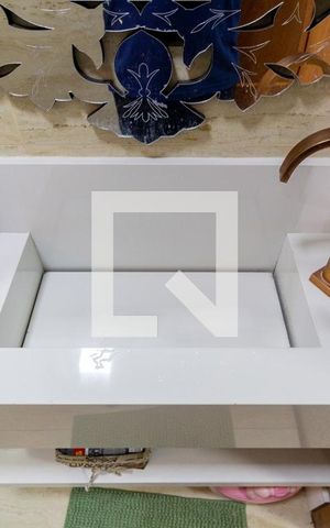 Casa à venda com 295m², 4 quartos e 4 vagasDetalhe - Lavabo