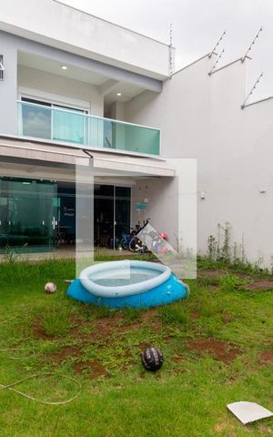 Casa à venda com 295m², 4 quartos e 4 vagasQuintal