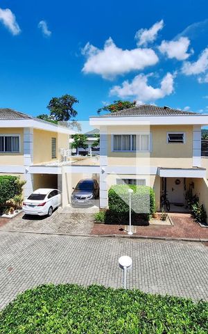 Casa à venda com 195m², 3 quartos e 2 vagas Casa à venda com 195m², 3 quartos e 2 vagasSuíte