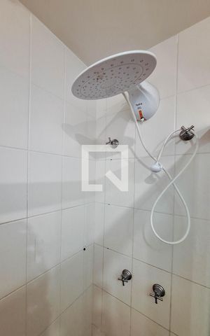 Casa à venda com 195m², 3 quartos e 2 vagas Casa à venda com 195m², 3 quartos e 2 vagasBanheiro Social