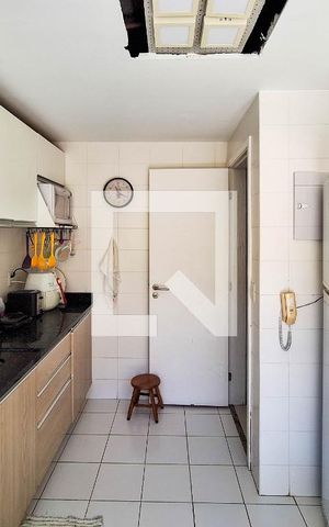 Casa à venda com 195m², 3 quartos e 2 vagas Casa à venda com 195m², 3 quartos e 2 vagasCozinha