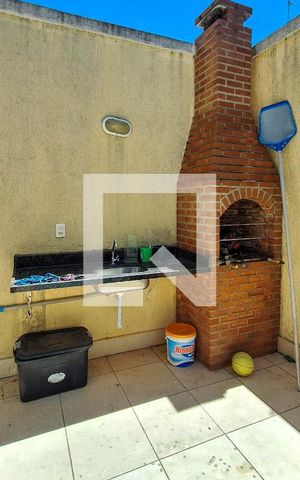 Casa à venda com 195m², 3 quartos e 2 vagas Casa à venda com 195m², 3 quartos e 2 vagasChurrasqueira