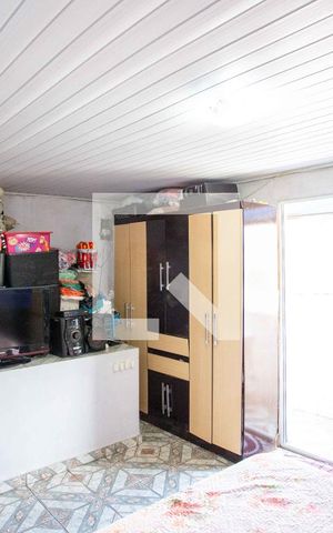 Casa à venda com 250m², 16 quartos e 3 vagasQuarto Casa 1
