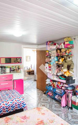 Casa à venda com 250m², 16 quartos e 3 vagasQuarto Casa 1